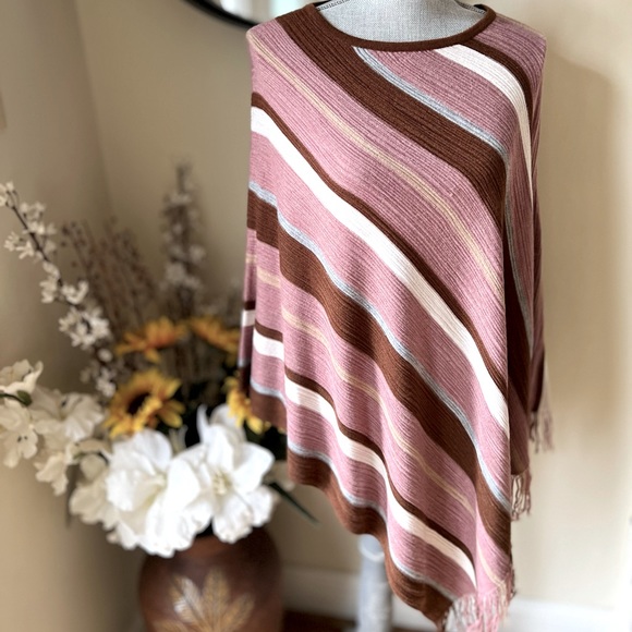 NWT Kerisma Rose Multi Striped Poncho with Fringe.  One Size - Picture 1 of 3